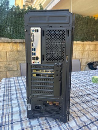 PC Gaming AMD Ryzen 7 2700X