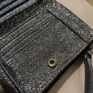 Cartera plateada Pull&Bear