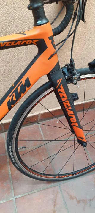 Bicicleta de carretera KTM Revelator 400