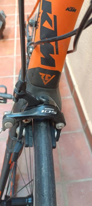 Bicicleta de carretera KTM Revelator 400