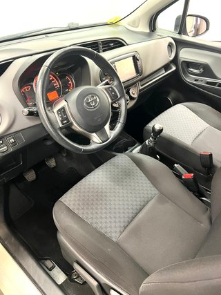 Toyota Yaris *único dueño*