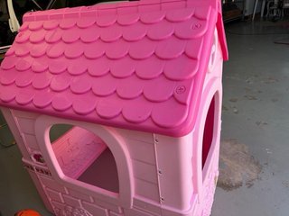 Casita infantil rosa