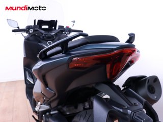 YAMAHA T-MAX 560