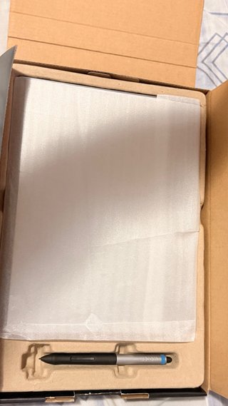 WACOM Intuos Pen & Touch Negra
