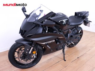 YAMAHA R7