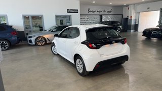 Toyota YARIS 1.5 HYBRID 116 120H BUSINESS (2021)
