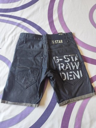 Pantalones cortos G-Star RAW azules.