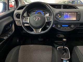 Toyota Yaris Hybrid Active 2014
