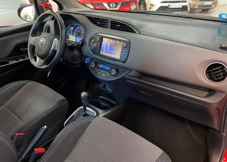 Toyota Yaris Hybrid Active 2014