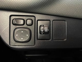 Toyota Yaris Hybrid Active 2014