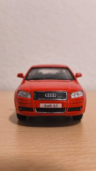 Coche Audi A3 2005 Kinsmart de metal (1:32)