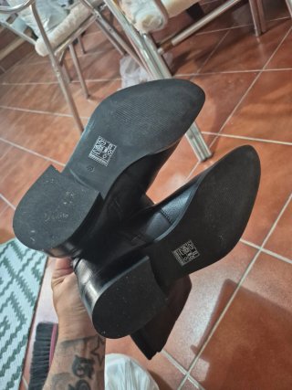 Botas de piel negras