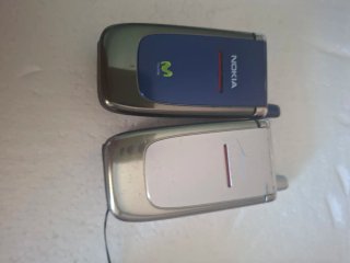 Lote 2 Nokia 6060 Negro y Plateado