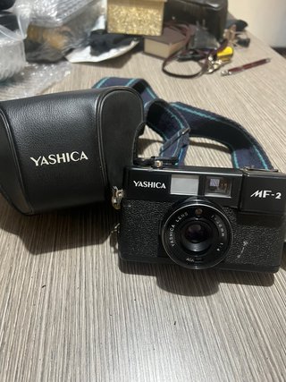 Yashica MF-2 macchina fotografica