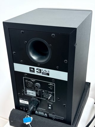 JBL 305P mkii Monitor de Estudio
