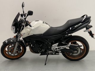 SUZUKI GSR 600 2010
