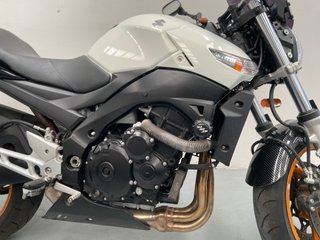 SUZUKI GSR 600 2010