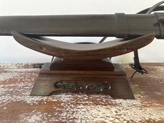 Réplica de Espada Decorativa