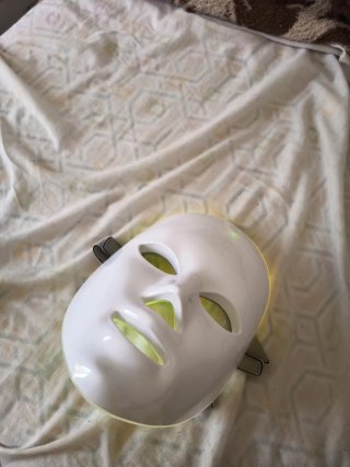 Mascarilla facial LED blanca