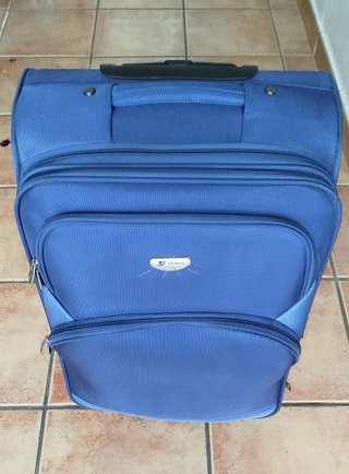 Maleta de viaje azul con 4 ruedas