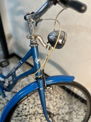 Bicicleta BH azul