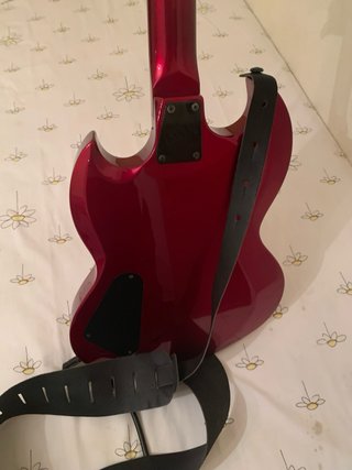 Guitarra eléctrica tipo SG LTD descatalogada