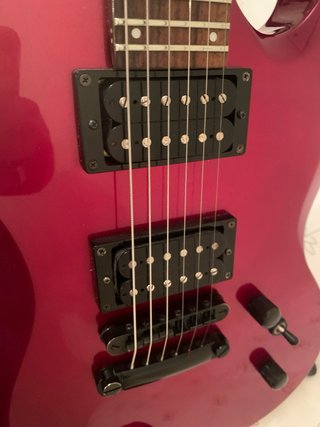 Guitarra eléctrica tipo SG LTD descatalogada
