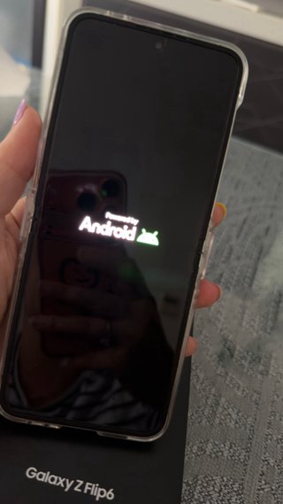 Samsung Galaxy Z Flip6