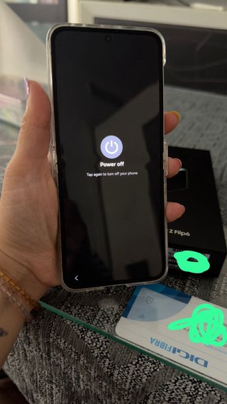 Samsung Galaxy Z Flip6