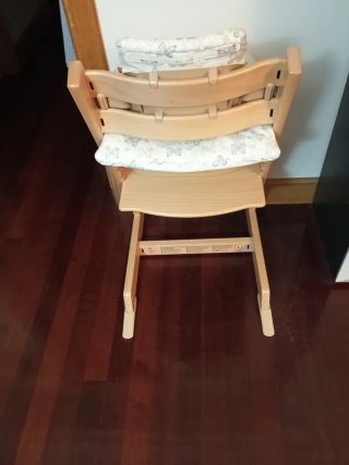 Trona Stokke Tripp Trapp con accesorios
