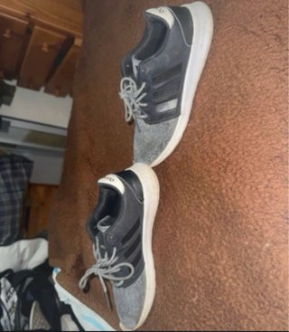 Zapatillas Adidas Negras y Grises Talla 42