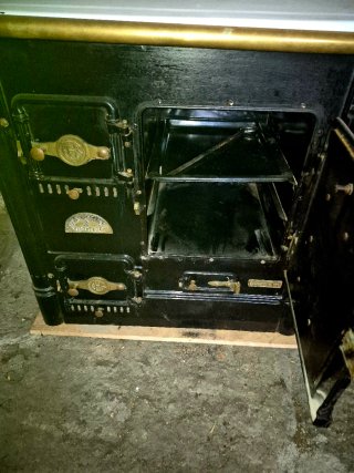 Cocina de leña y carbón calefactora