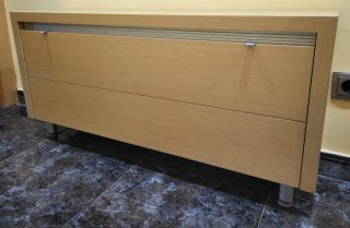 Mueble zapateto bajo de madera y metal