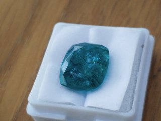 Esmeralda Natural 9.85 Ct Certificado GGL