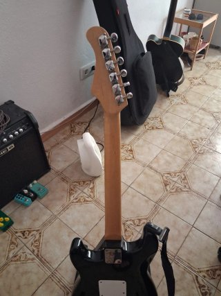 Guitarra Eléctrica Estilo Stratocaster