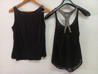 2 Blusas Negras con Tirantes Plateados Talla M y S