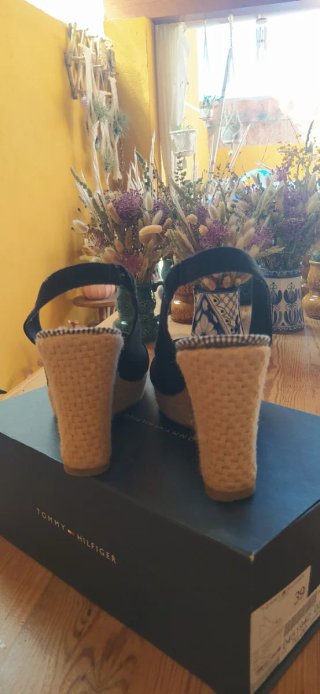 Alpargatas Tommy Hilfiger Cuña Negro/Beige