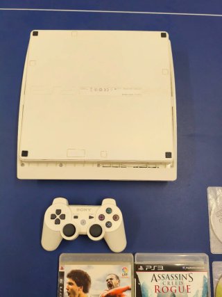 Consola PS3 Slim Blanca + Juegos