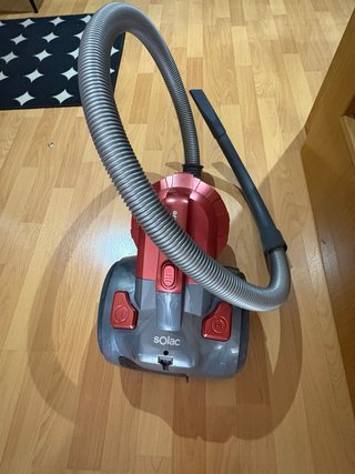 Aspiradora Ciclónica Roja y Gris