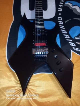 Guitarra eléctrica BC. RICH WARLOCK NJ LA CALIFOR
