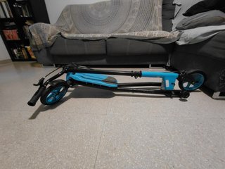 Monopattino a 3 Ruote Blu