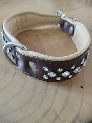 Collare per cane con strass