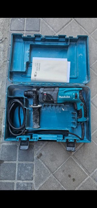 Taladro percutor Makita HR2230