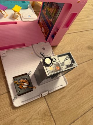Autocaravana Barbie Rosa