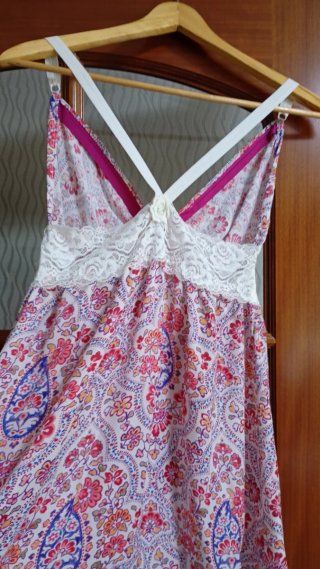 Camison y bata ,dos piezas, nunca usado Talla S-M