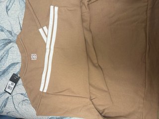Jersey Adidas Mujer Beige Talla XL Nuevo