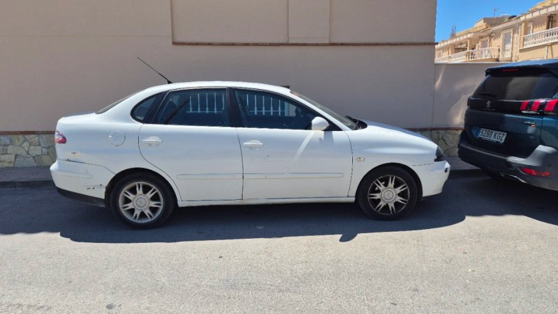 SEAT Cordoba 2005 - foto 1