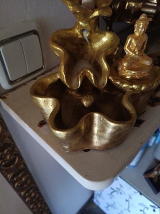 Figura Buda Dorado Humo Cascada Mágico.