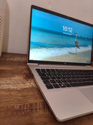 Portátil HP EliteBook 640 G9 i7 12ª Gen