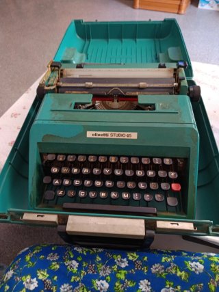 Olivetti Studio 45 Máquina de Escribir Antigua